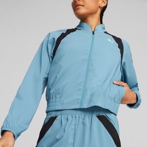 Women’s Puma Fit Crop Zip Jacket Size Small